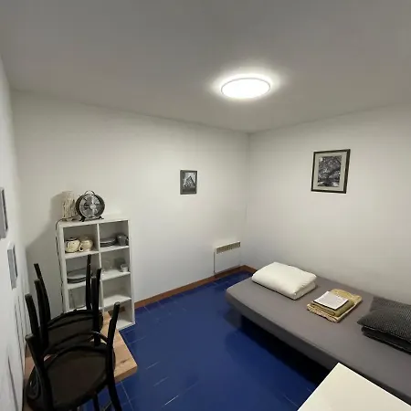 T1 Cv - Calme Avec Cour